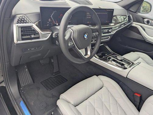 Black Sapphire Metallic 2026 BMW X5 xDrive40i