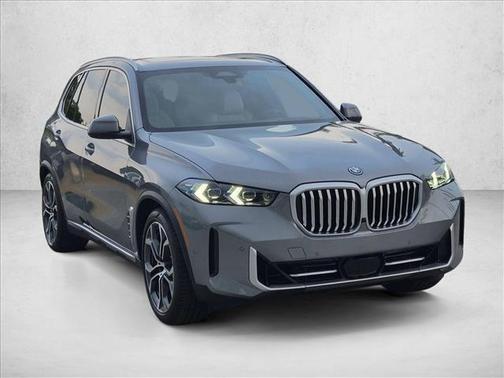 Skyscraper Grey Metallic 2026 BMW X5 PHEV xDrive50e