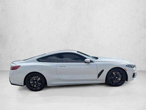 Alpine White 2023 BMW 840 i