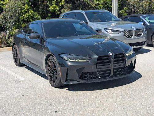 Black Sapphire Metallic 2022 BMW M4 Competition xDrive