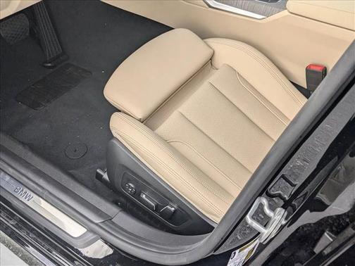 2025 BMW 330 330i Sedan