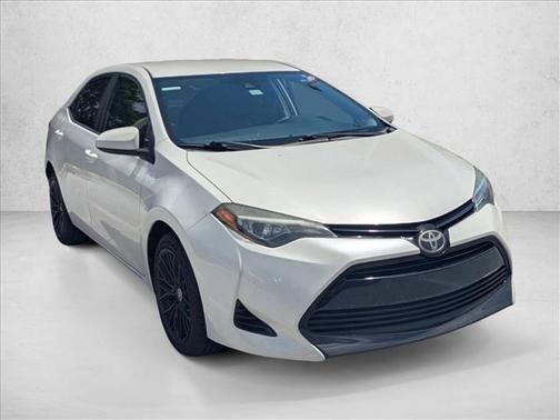 Blizzard Pearl 2018 Toyota Corolla LE