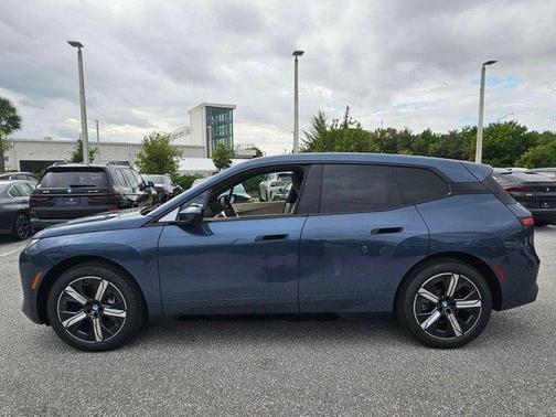 2026 BMW iX xDrive45