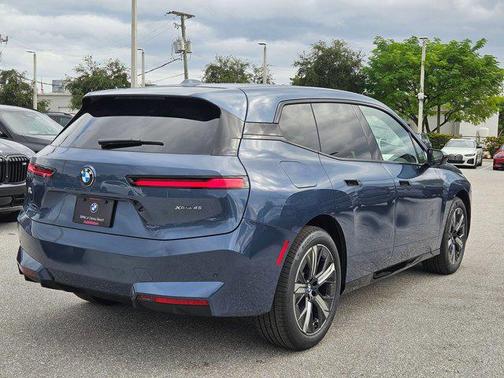 2026 BMW iX xDrive45