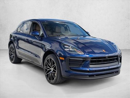 2022 Porsche Macan AWD