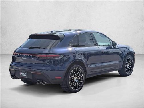 2022 Porsche Macan AWD