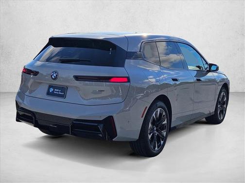 2026 BMW iX xDrive60