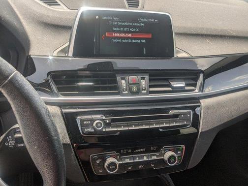 Photo 5 of 15 of 2019 BMW X1 sDrive28i