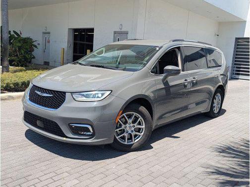 2021 Chrysler Pacifica Touring