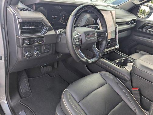 2025 GMC Yukon XL 2WD Elevation