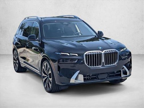 Black Sapphire Metallic 2024 BMW X7 xDrive40i