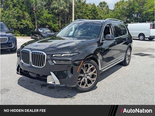 Black Sapphire Metallic 2024 BMW X7 xDrive40i