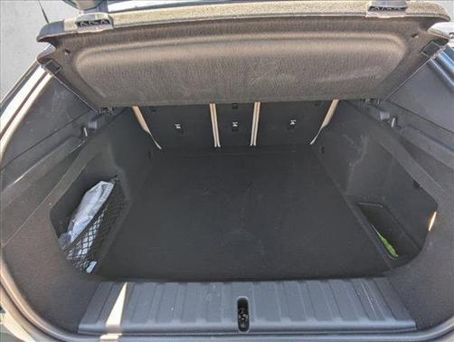 Cape York Green Metallic 2025 BMW X2 xDrive28i