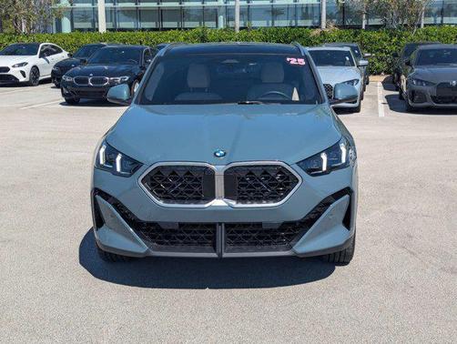 Cape York Green Metallic 2025 BMW X2 xDrive28i