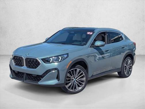 Cape York Green Metallic 2025 BMW X2 xDrive28i