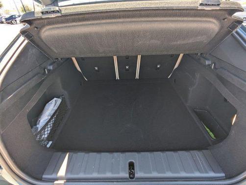 Cape York Green Metallic 2025 BMW X2 xDrive28i