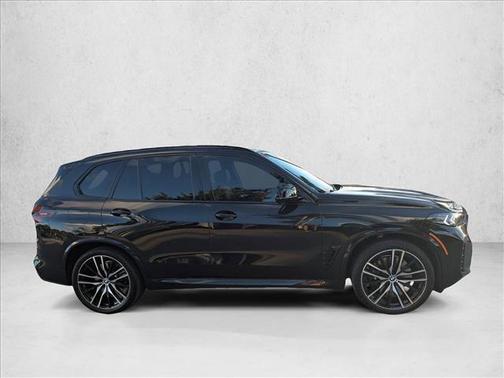 2024 BMW X5 M60i