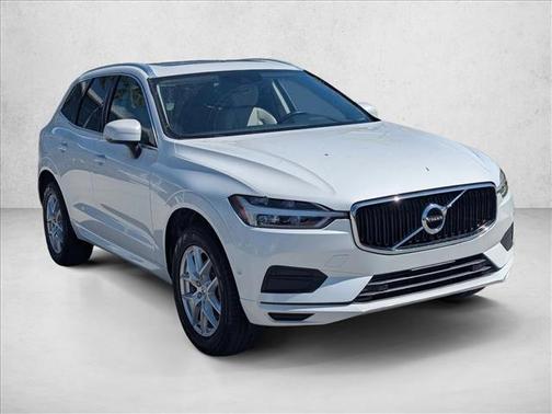 Ice White 2019 Volvo XC60 T5 Momentum
