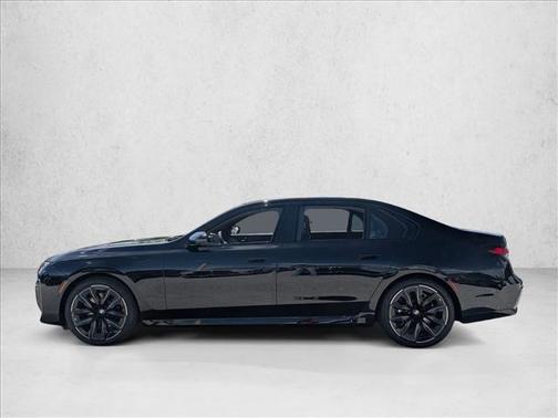 2025 BMW 740 i