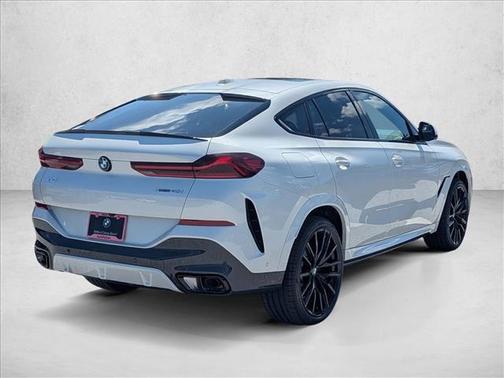Mineral White Metallic 2027 BMW X6 xDrive40i