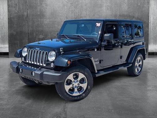 2016 Jeep Wrangler Unlimited Sahara