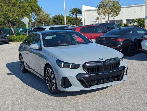 Brooklyn Grey Metallic 2026 BMW 530 530i