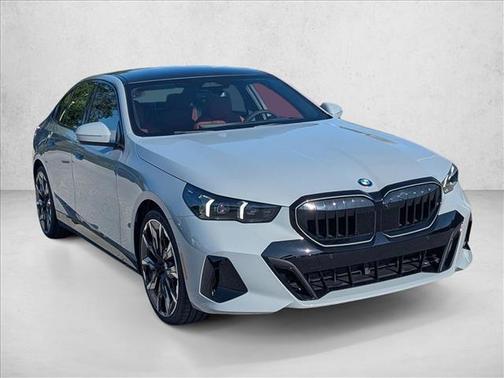 Brooklyn Grey Metallic 2026 BMW 530 530i