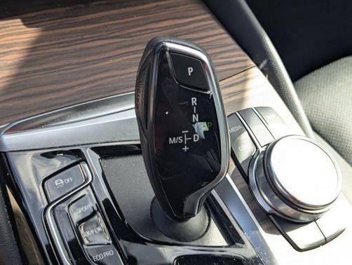 Arctic Race Blue Metallic 2023 BMW 530 i