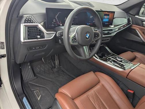 Mineral White Metallic 2026 BMW X5 sDrive40i