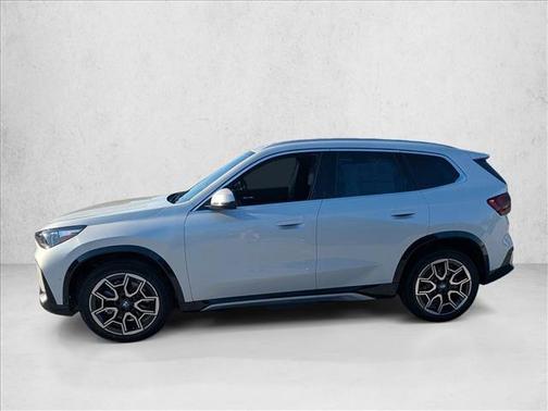 Mineral White Metallic 2026 BMW X1 xDrive28i