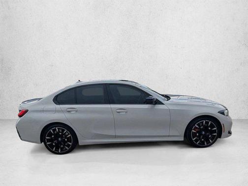 Alpine White 2025 BMW 330 330i