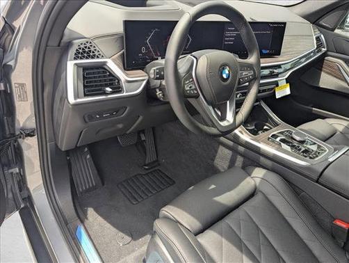 Skyscraper Grey Metallic 2026 BMW X5 sDrive40i