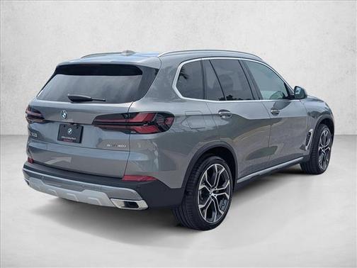 Skyscraper Grey Metallic 2026 BMW X5 sDrive40i
