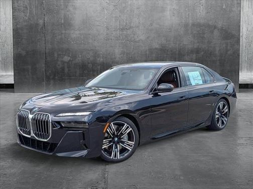 2025 BMW 760 i xDrive