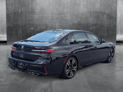 2025 BMW 760 i xDrive