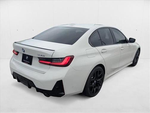 2025 BMW 330 i