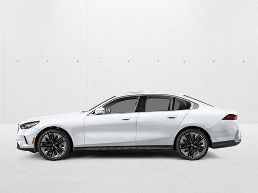 Alpine White 2027 BMW 530 i