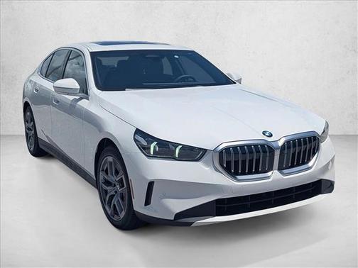 Alpine White 2027 BMW 530 i