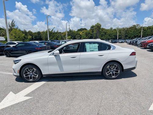 Alpine White 2027 BMW 530 i