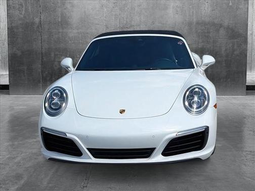 2018 Porsche 911 Carrera