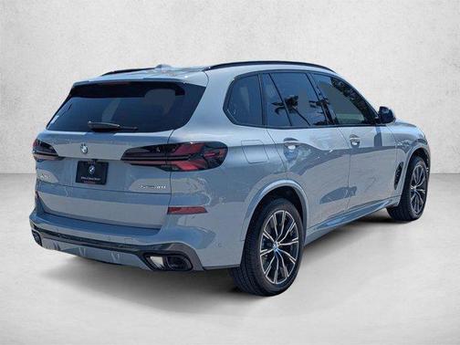 Brooklyn Grey Metallic 2026 BMW X5 sDrive40i