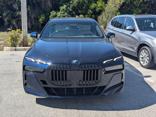 2023 BMW 760 i xDrive