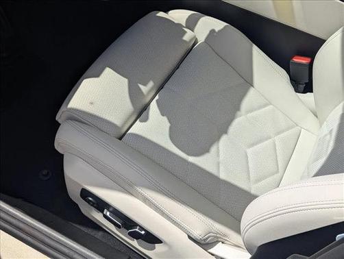 Oxide Grey Metallic 2026 BMW 530 530i