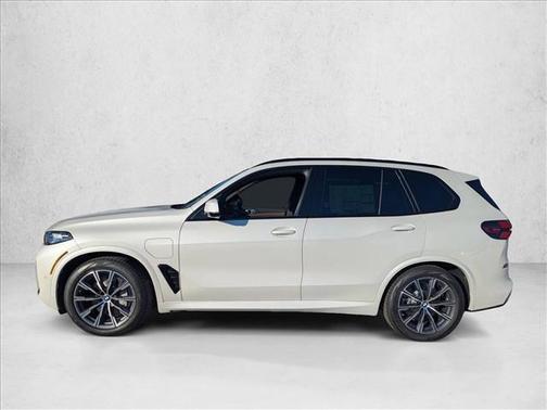 Mineral White Metallic 2026 BMW X5 PHEV xDrive50e