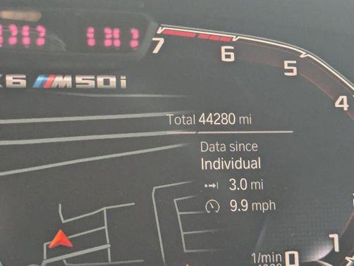 2023 BMW X6 M50i