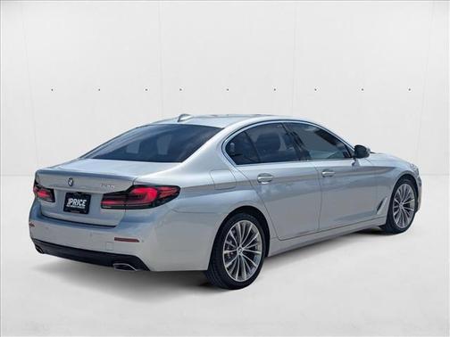 2021 BMW 530 530i
