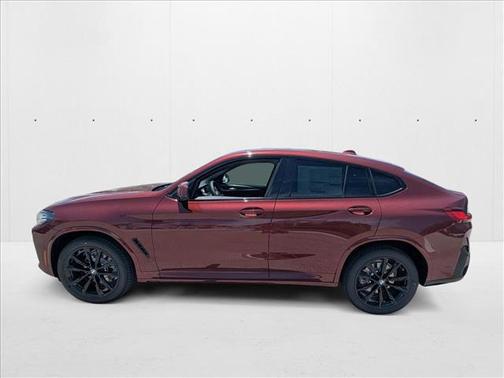 2025 BMW X4 xDrive30i
