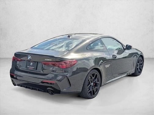 Dravit Grey Metallic 2027 BMW 430 i