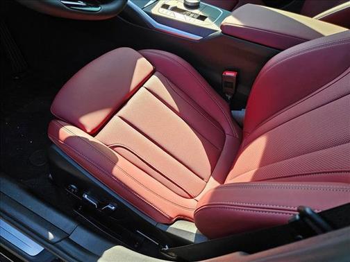 2025 BMW 330 330i Sedan