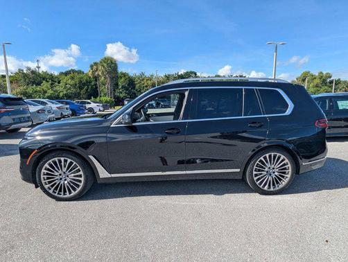 2024 BMW X7 xDrive40i